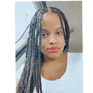 Meet your Posher, Yessy